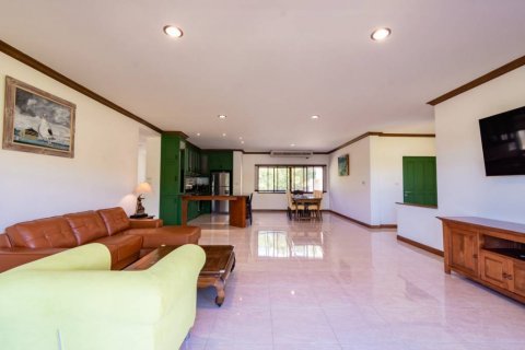 Condo in Cha-am, Thailand, 2 bedrooms  № 104514 - photo 2