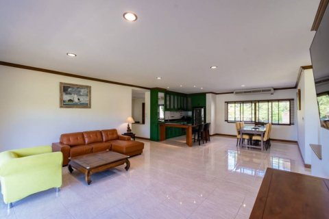 Condo in Cha-am, Thailand, 2 bedrooms  № 104514 - photo 5