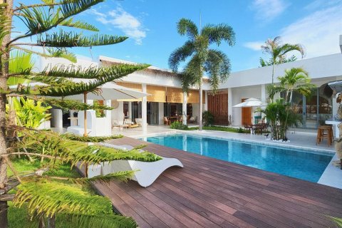 Villa in Hua Hin, Thailand 3 bedrooms № 123830 - photo 1