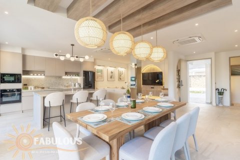 Вилла в Раваи, Таиланд с 3 спальнями  № 124330 - фото 8