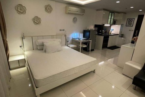 Condo in Pattaya, Thailand, 1 bedroom  № 123201 - photo 4