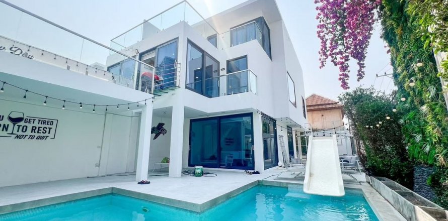 Дом в Паттайе, Таиланд с 3 спальнями № 123203