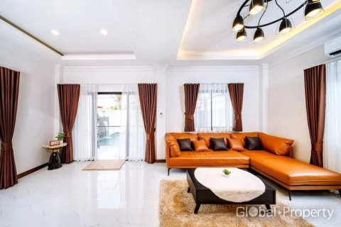 Дом в Паттайе, Таиланд с 3 спальнями  № 124181 - фото 10