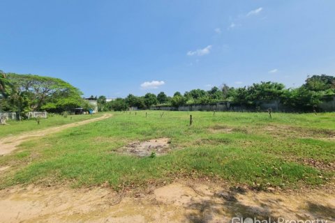 Земельный участок в Паттайе, Таиланд  № 124171 - фото 12