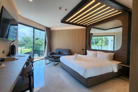 Condo in Bang Tao, Thailand, 1 bedroom  № 86013 - photo 1