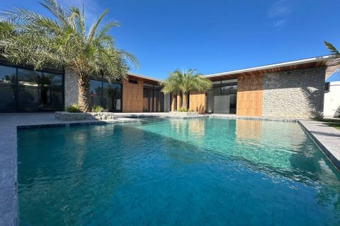 Вилла в Раваи, Таиланд с 4 спальнями  № 133016 - фото 2