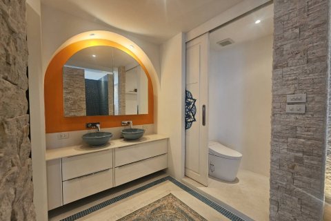 Condo in Pattaya, Thailand, 2 bedrooms  № 125061 - photo 14