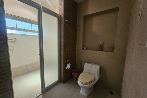 Дом в Паттайе, Таиланд с 5 спальнями  № 125057 - фото 25