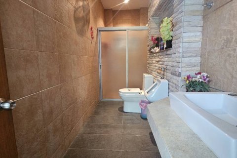 Дом в Паттайе, Таиланд с 5 спальнями  № 125057 - фото 28