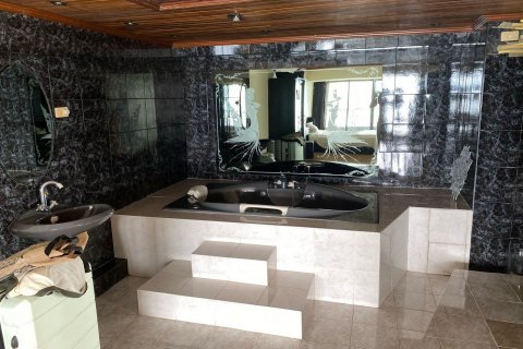 Кондоминиум с 2 спальнями в Паттайе, Таиланд № 125062 - фото 10