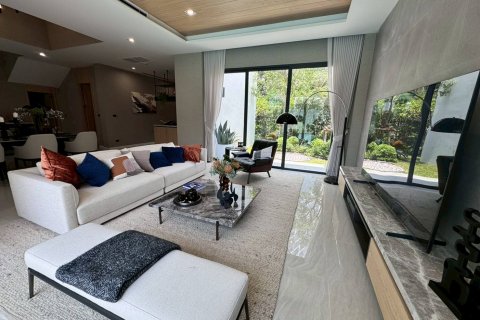 House in Pattaya, Thailand 4 bedrooms № 125059 - photo 19