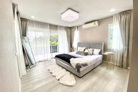 House in Pattaya, Thailand 4 bedrooms № 125060 - photo 19