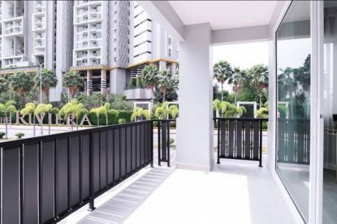 House in Pattaya, Thailand 4 bedrooms № 125060 - photo 4