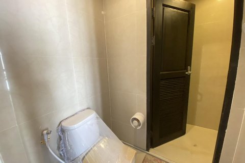 Condo in Watthana, Bangkok, Thailand, 4 bedrooms  № 132273 - photo 14