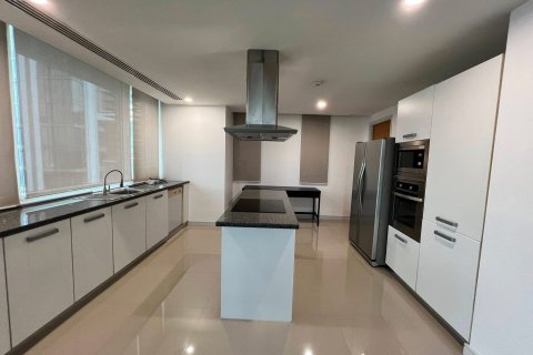Condo à Watthana, Bangkok, Thaïlande, 3 chambres  № 132274 - photo 17