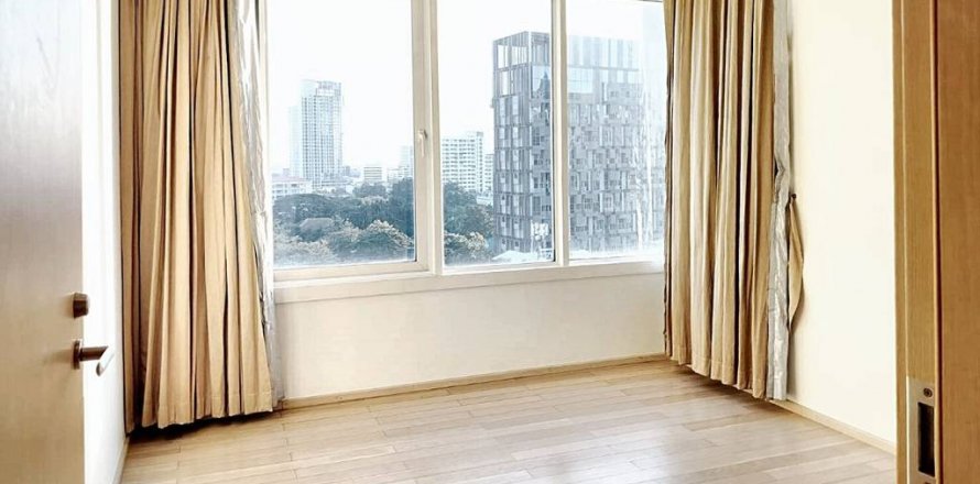 Кондоминиум с 3 спальнями в Пхракханонге, Бангкок, Таиланд № 85975