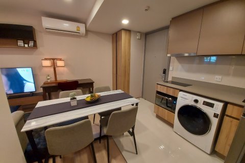 Кондоминиум с 2 спальнями в Бангкоке, Таиланд № 143729 - фото 7