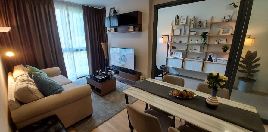Condo in Bangkok, Thailand, 2 bedrooms  № 143730