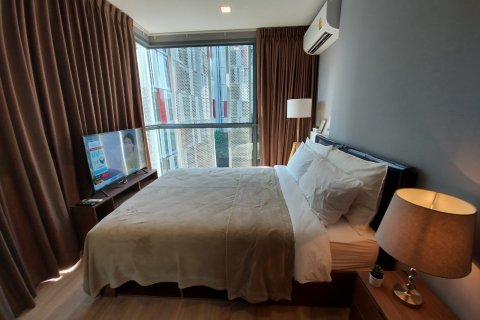 Condo in Bangkok, Thailand, 2 bedrooms  № 143730 - photo 6