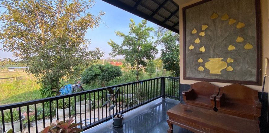 Maison à Chiang Mai, Thaïlande 4 chambres № 80877