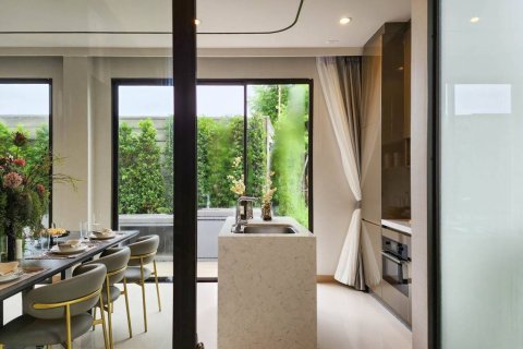 Townhouse in Bangkok, Thailand 4 bedrooms № 104188 - photo 5