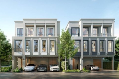 Townhouse à Bangkok, Thaïlande 4 chambres № 104188