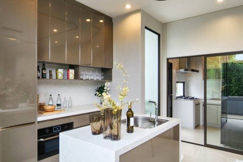 Townhouse in Bangkok, Thailand 4 bedrooms № 104188 - photo 6