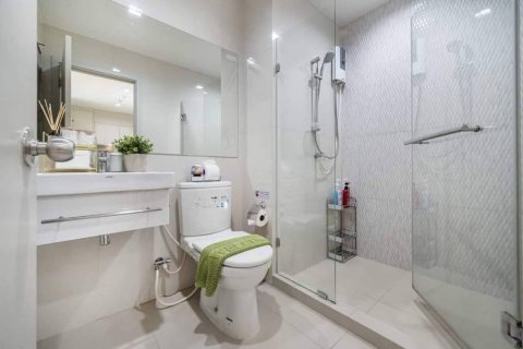 Condo à Khlong Toei, Bangkok, Thaïlande, 2 chambres  № 124003 - photo 17