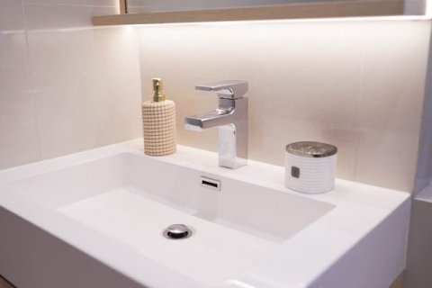 Кондоминиум с 1 спальней в Ваттхане, Бангкок, Таиланд № 124004 - фото 13