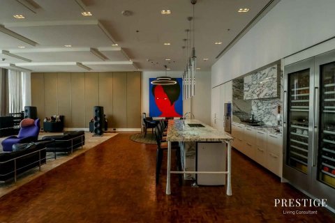 Condo in Bang Rak, Bangkok, Thailand, 4 bedrooms № 124005 - photo 27
