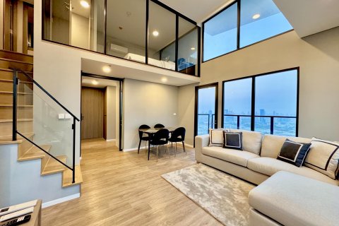 Condo in Bang Rak, Bangkok, Thailand, 4 bedrooms № 124005 - photo 2