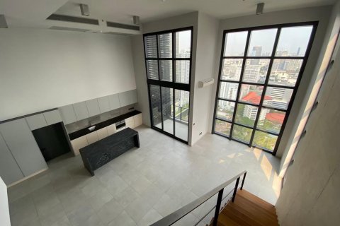 Кондоминиум с 3 спальнями в Ваттхана, Бангкок, Таиланд № 126564 - фото 2