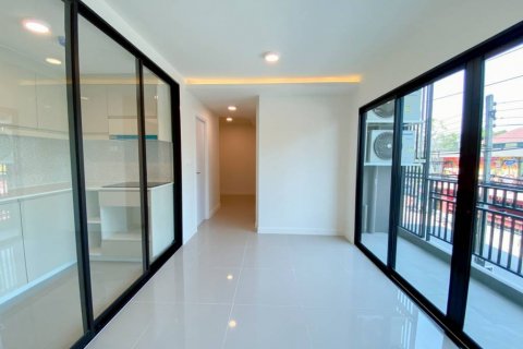 Condo in Hua Hin, Thailand, 2 bedrooms  № 133079 - photo 3