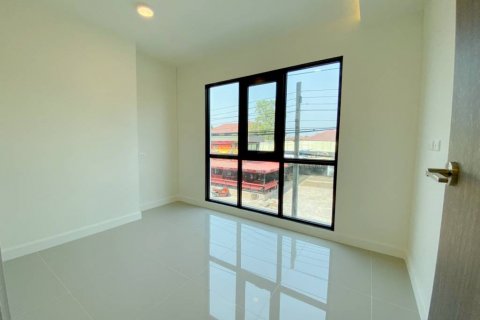 Condo in Hua Hin, Thailand, 2 bedrooms  № 133079 - photo 4