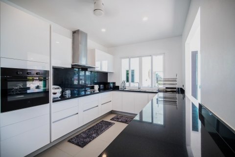 Вилла в Пхукете, Таиланд с 3 спальнями  № 141769 - фото 11