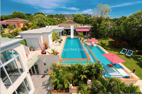 House in Bang Lamung, Thailand 8 bedrooms № 75782 - photo 8