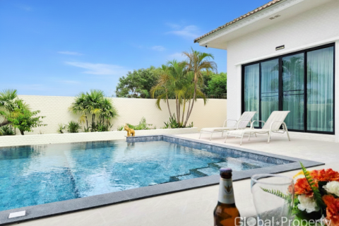 House in Pattaya, Thailand 4 bedrooms № 100723 - photo 3