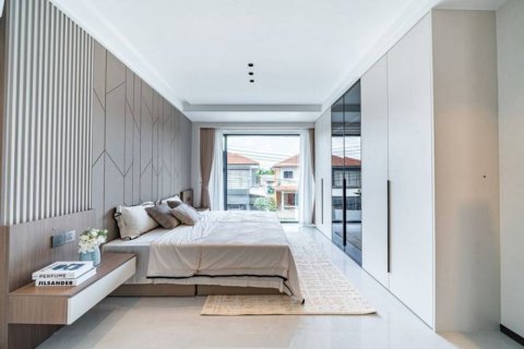 Дом в Паттайе, Таиланд с 6 спальнями  № 132610 - фото 8