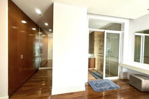 Кондоминиум с 1 спальней в Бангкоке, Таиланд № 132788 - фото 9