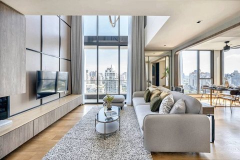 Дуплекс в Бангкоке, Таиланд с 2 спальнями  № 86335 - фото 1