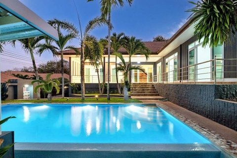 Вилла в Раваи, Таиланд с 4 спальнями  № 85877 - фото 2