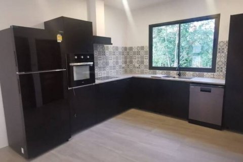 Villa in Wiang Sa, Thailand 3 bedrooms № 85881 - photo 9