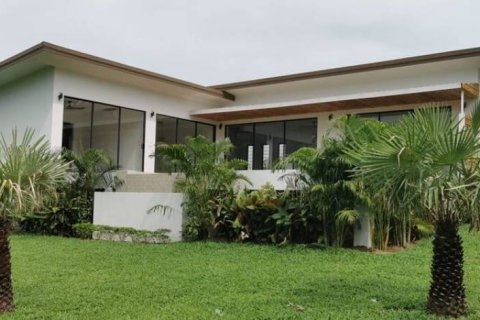 Villa in Wiang Sa, Thailand 3 bedrooms № 85881 - photo 4