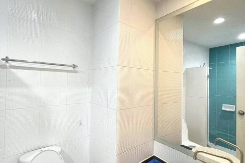 Studio in the Condo in Yan Nawa, Bangkok, Thailand  № 85880 - photo 7