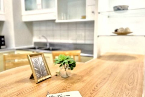 Condo in Bangkok, Thailand, 2 bedrooms  № 119698 - photo 9