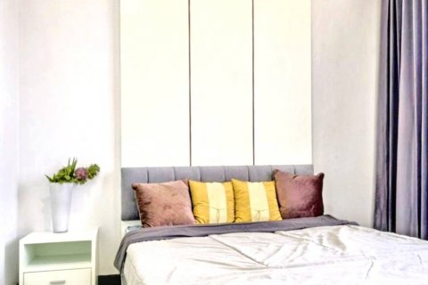 Condo in Bangkok, Thailand, 2 bedrooms  № 119698 - photo 5