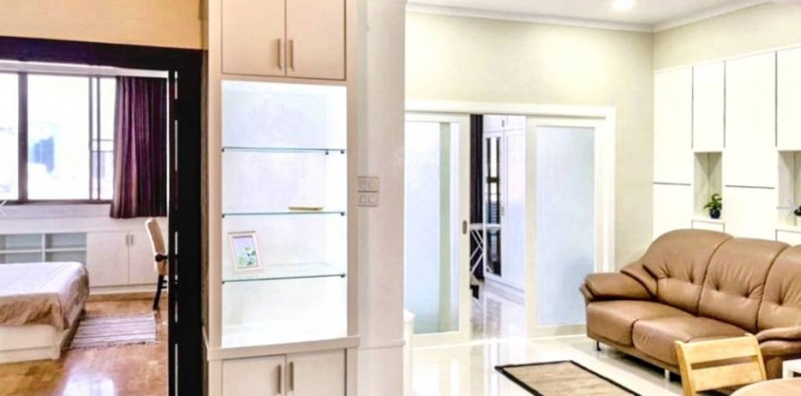 Condo in Bangkok, Thailand, 2 bedrooms № 119698