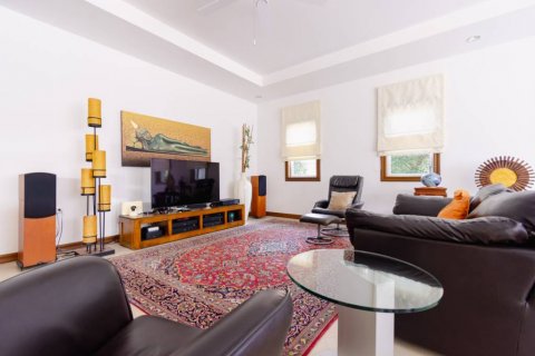 Villa in Hua Hin, Thailand 5 bedrooms № 119700 - photo 5