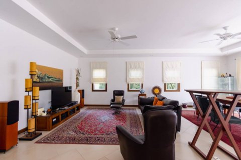 Villa in Hua Hin, Thailand 5 bedrooms № 119700 - photo 3