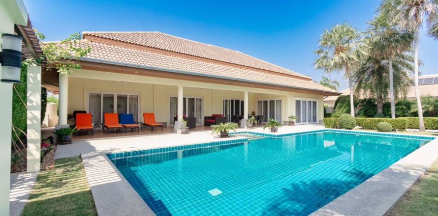 Villa in Hua Hin, Thailand 5 bedrooms № 119700